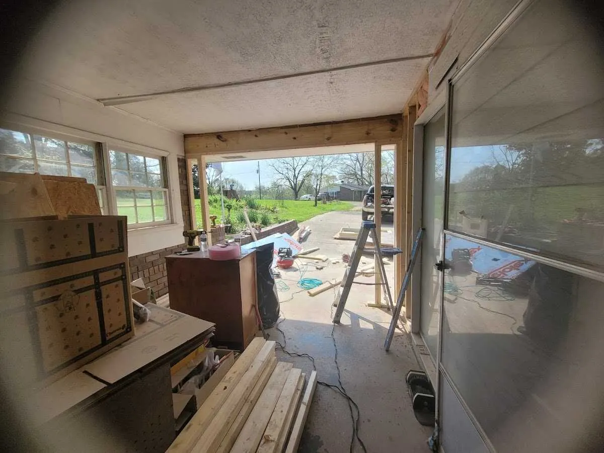 Air movers and dehumidifier for Drying & Dehumidification in Chanhassen